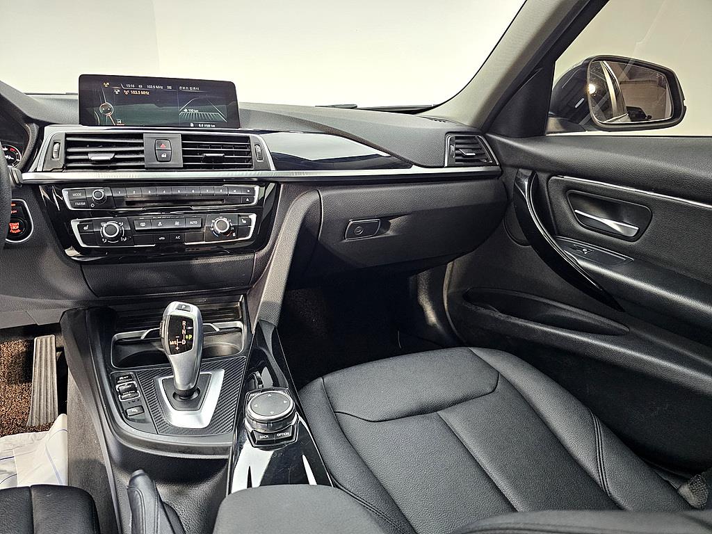 BMW 3 series - Vista 10