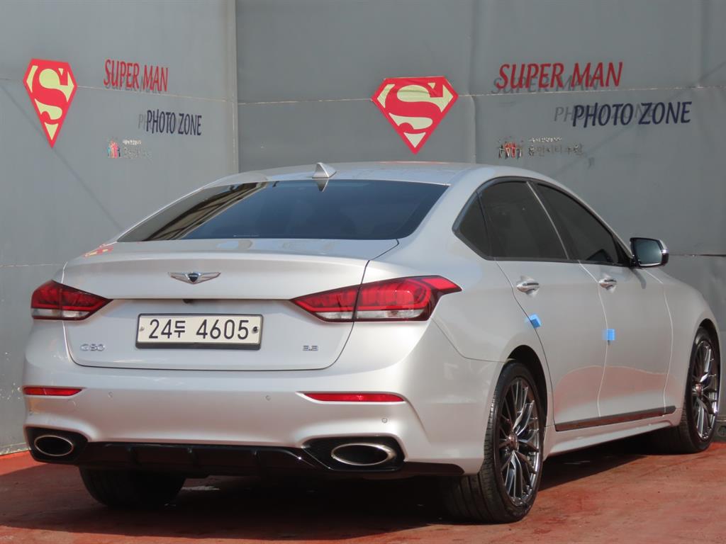 Genesis G80 - Vista 5