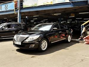 HYUNDAI Genesis - Vista 4