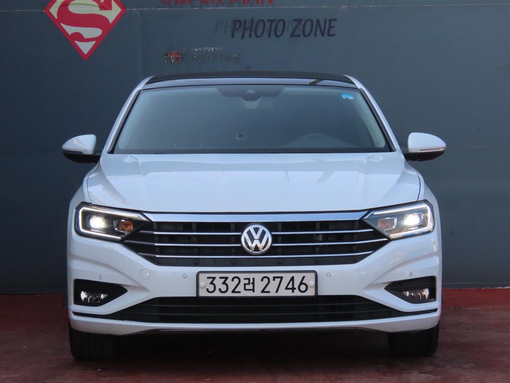 Volkswagen Jetta - Vista 3