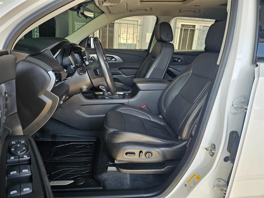 Chevrolet Travers - Vista 9