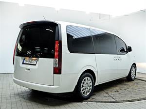 HYUNDAI Staria - Vista 8