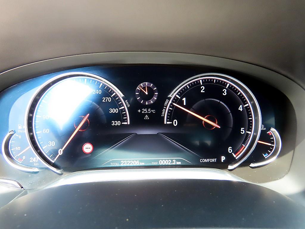 BMW 7 Series - Vista 9