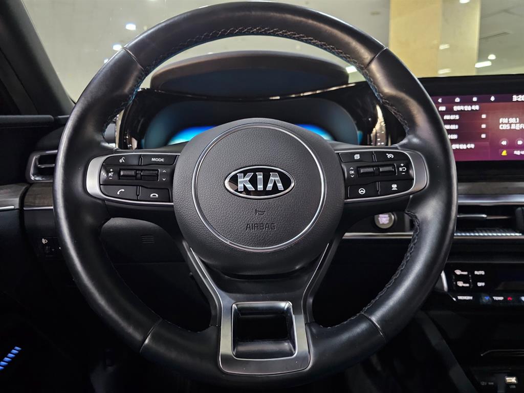 KIA K5 - Vista 6