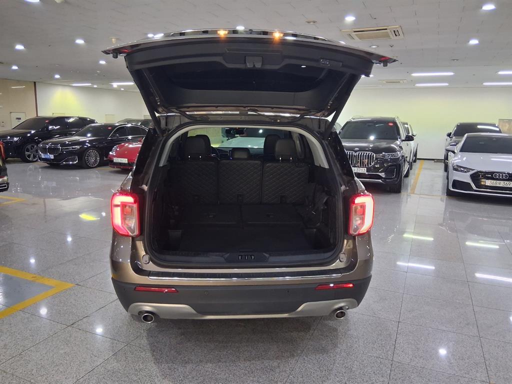 Ford Explorer - Vista 5