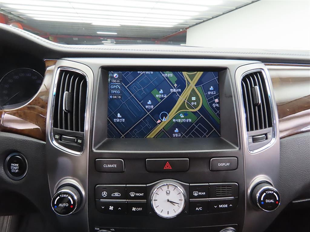 HYUNDAI Equus 2010 Negro - Importación desde Corea - HF Imports Iquique - Foto 13