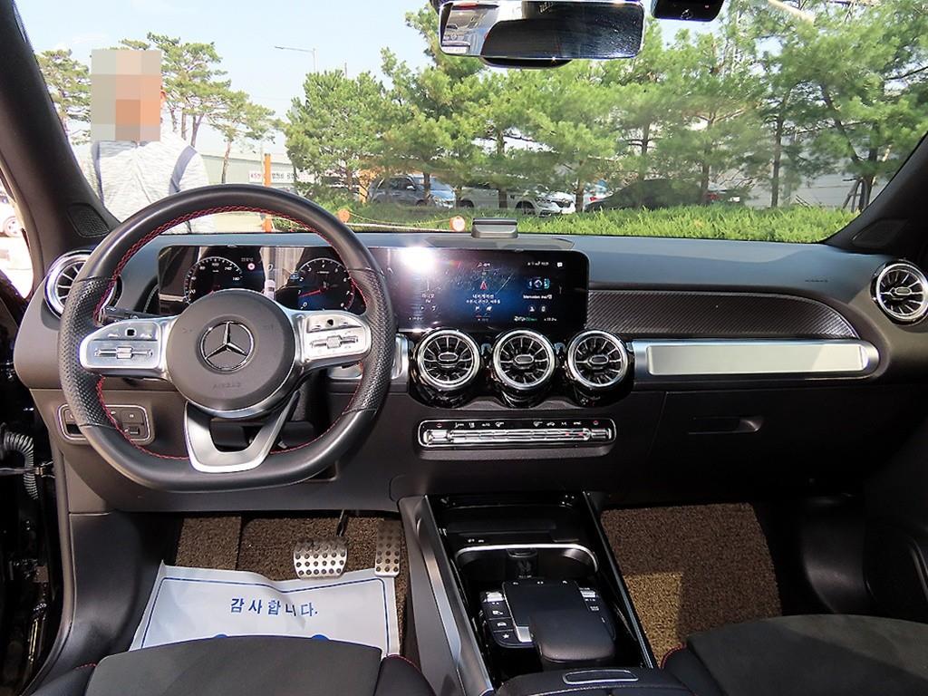 Mercedes Benz GLB Class - Vista 7