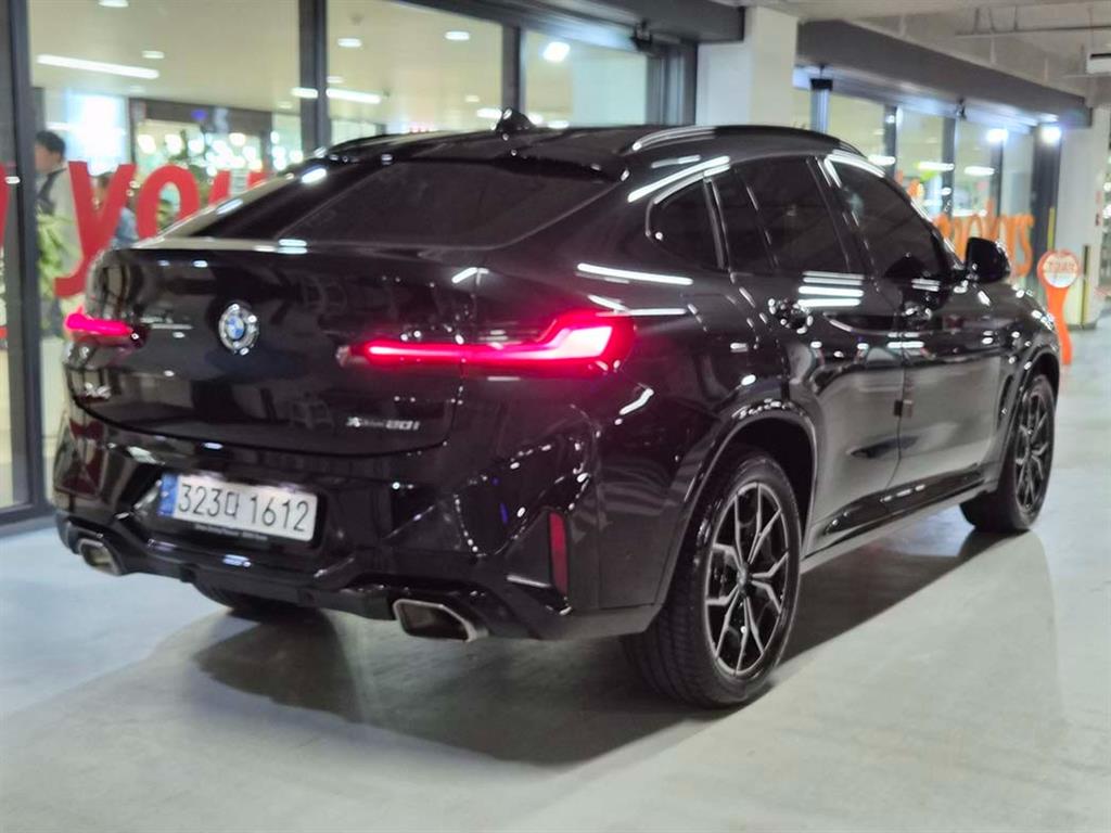 BMW X4 - Vista 4