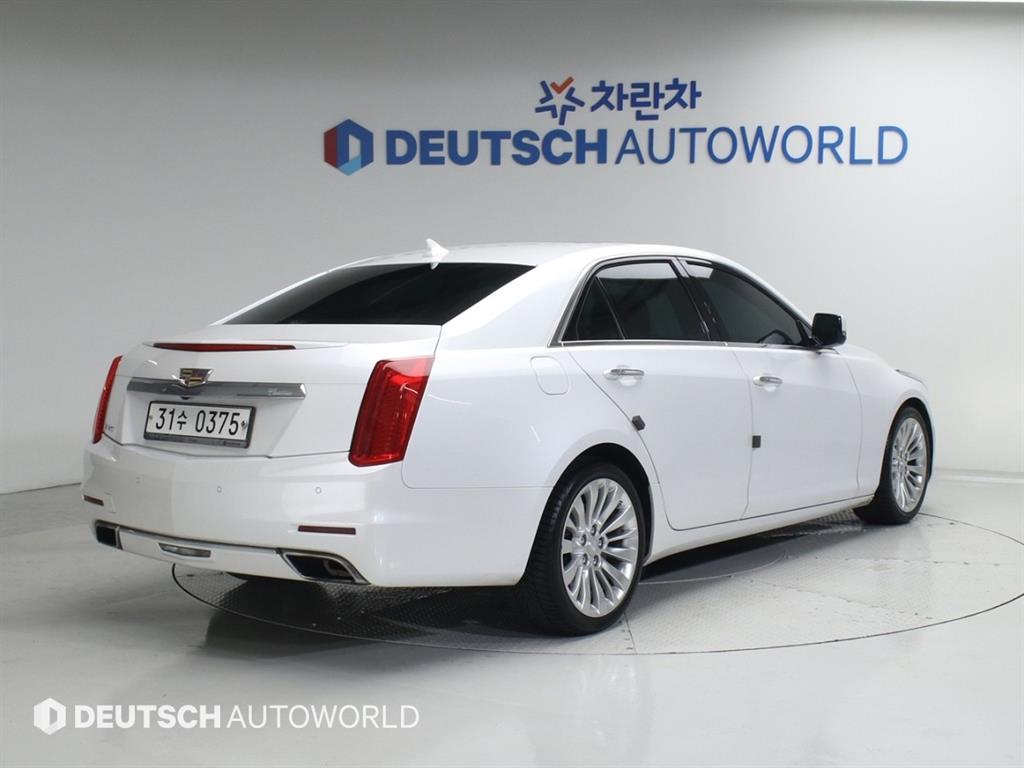 Cadillac CTS - Vista 2