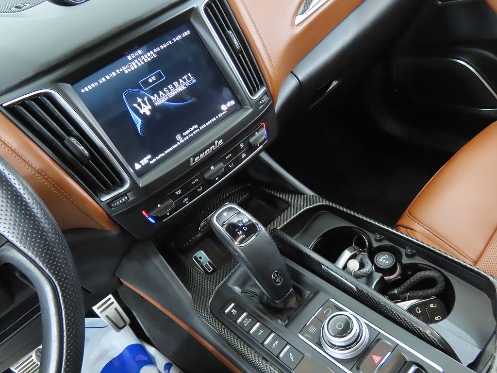 Maserati Levante - Vista 9