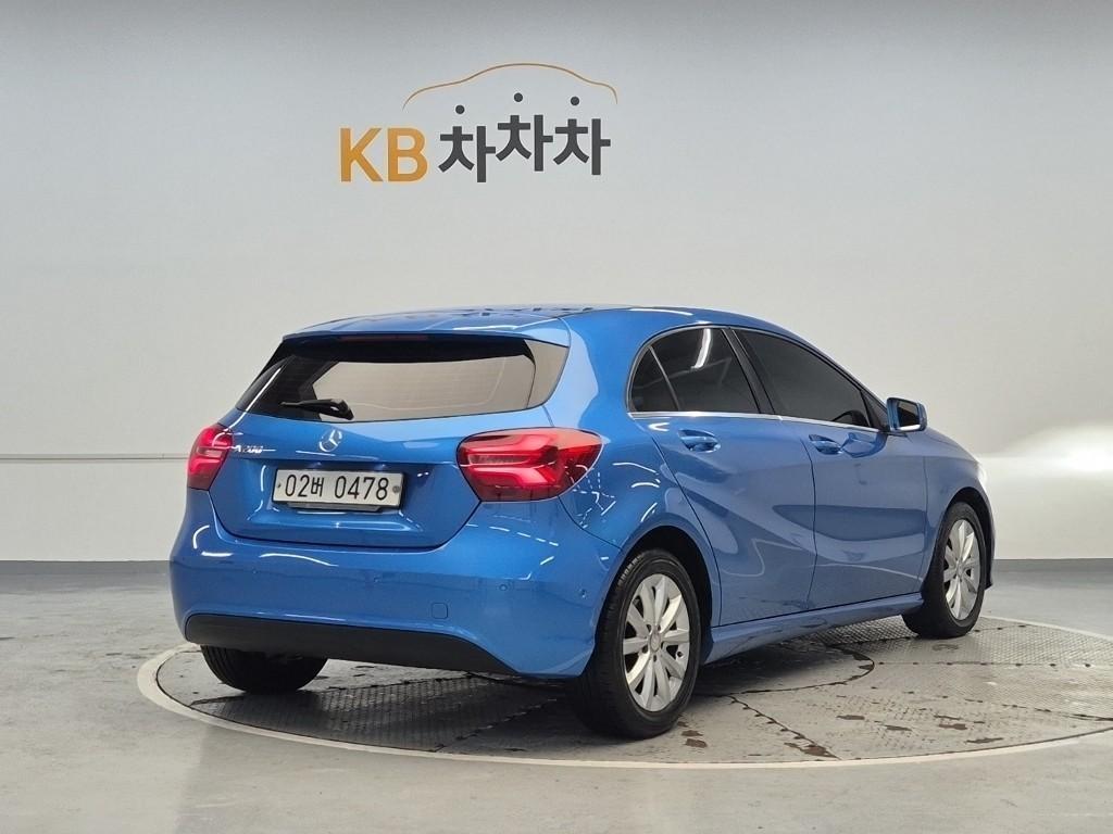 Mercedes Benz A Class - Vista 3