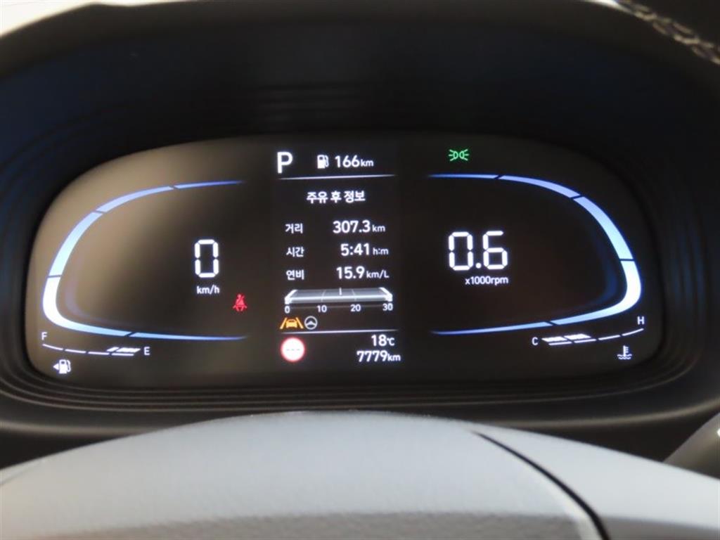 HYUNDAI Venue - Vista 9