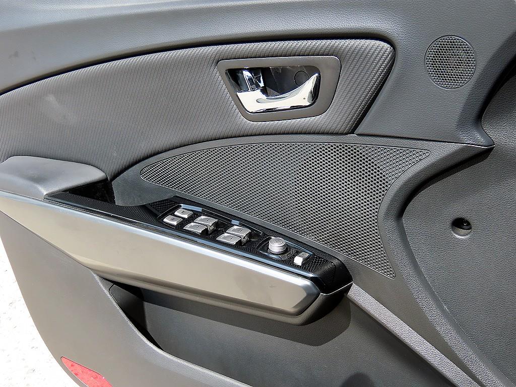 Ssangyong Tivoli - Vista 12
