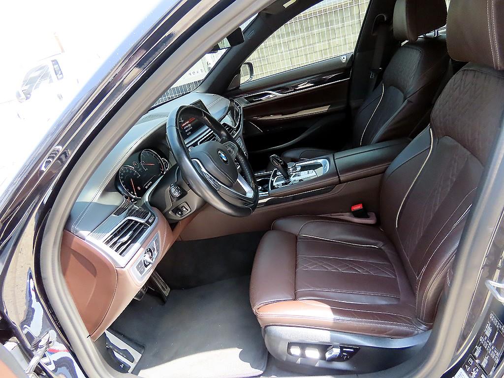 BMW 7 Series - Vista 5