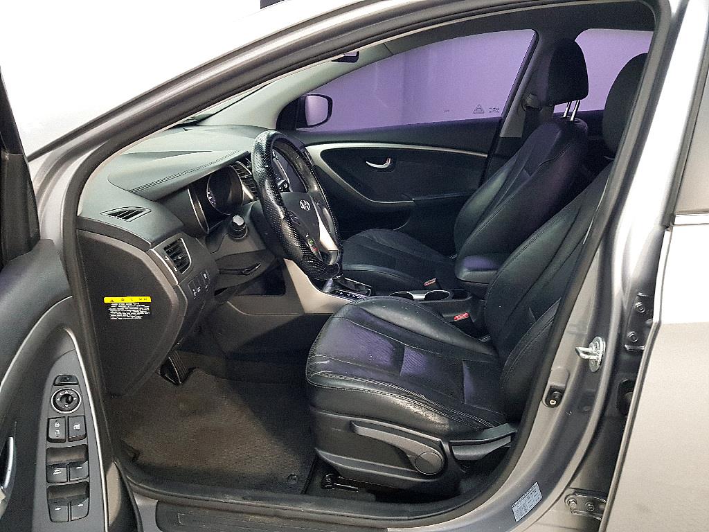 HYUNDAI i30 - Vista 8