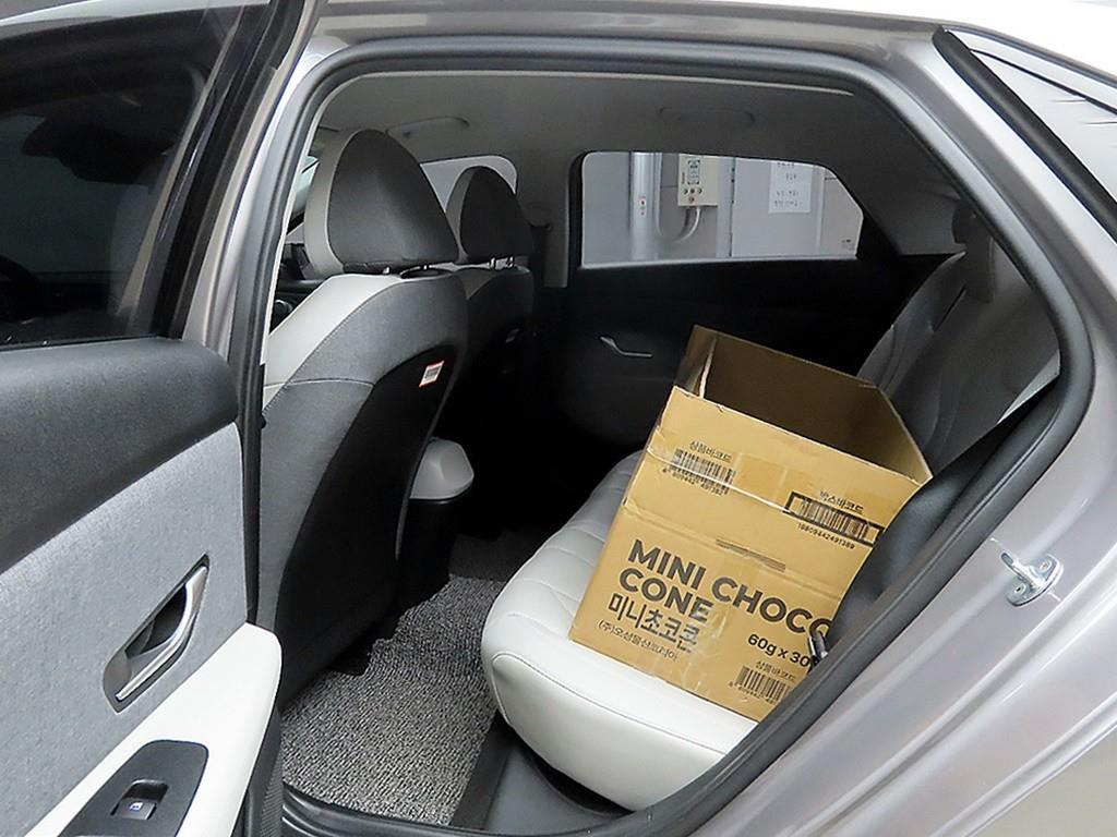 HYUNDAI Avante - Vista 6