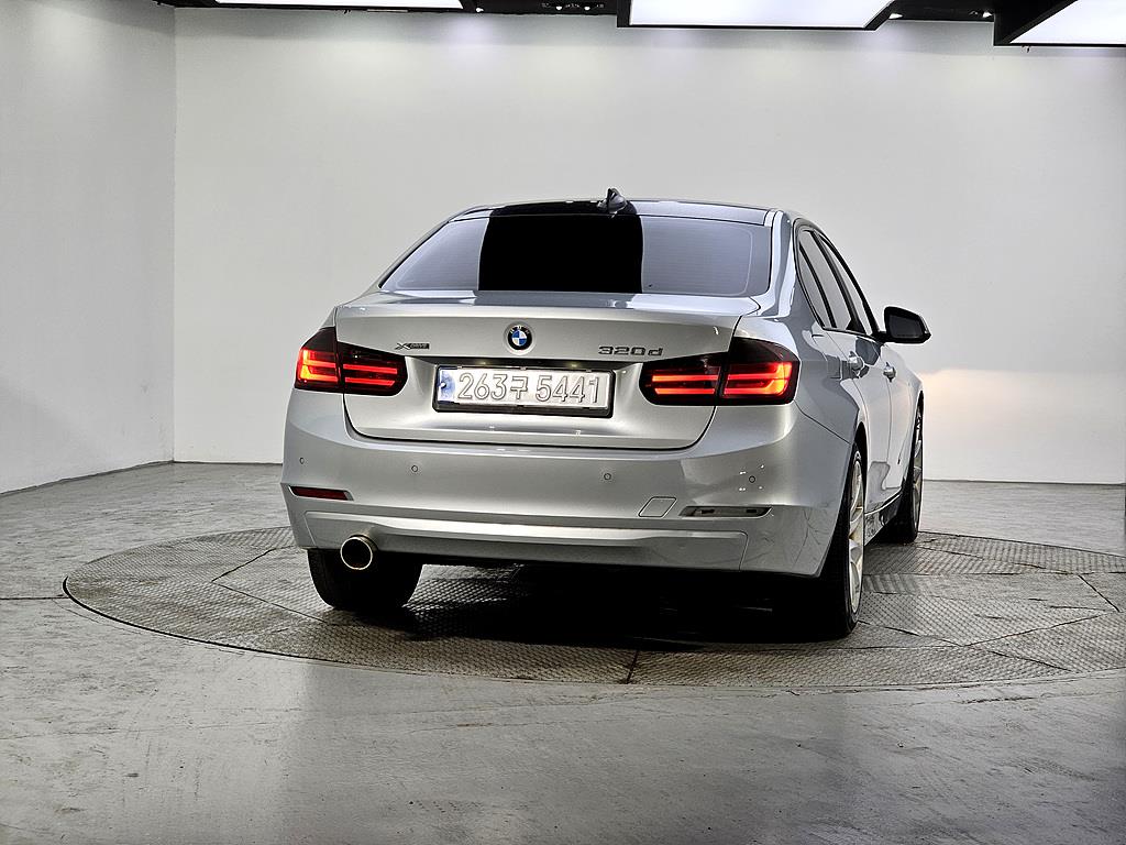 BMW 3 series - Vista 3