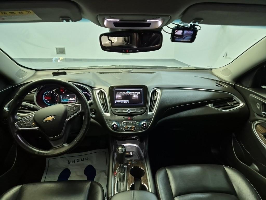 Chevrolet Malibu - Vista 6