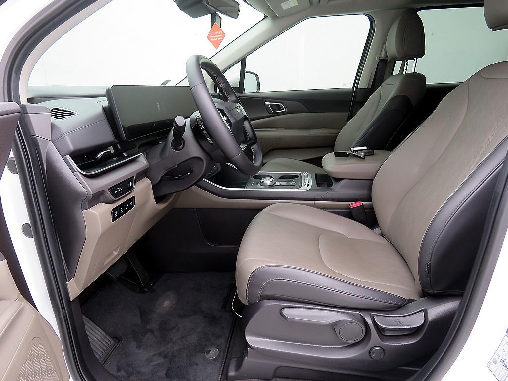KIA Carnival - Vista 7