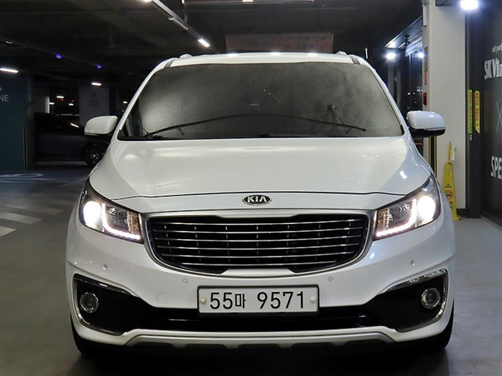 KIA Carnival - Vista 2