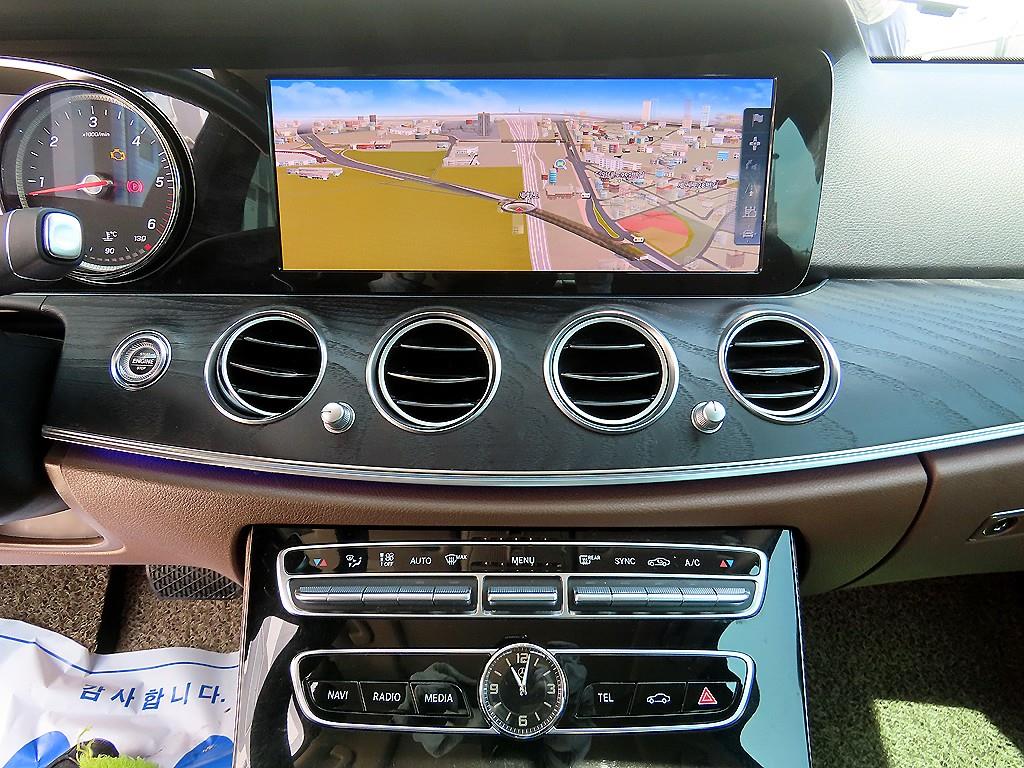 Mercedes Benz E class 2017 Blanco - Importación desde Corea - HF Imports Iquique - Foto 13