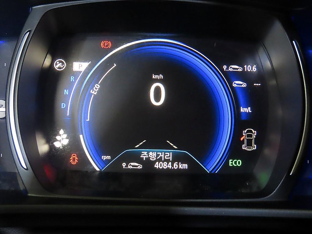 SAMSUNG QM6 - Vista 9