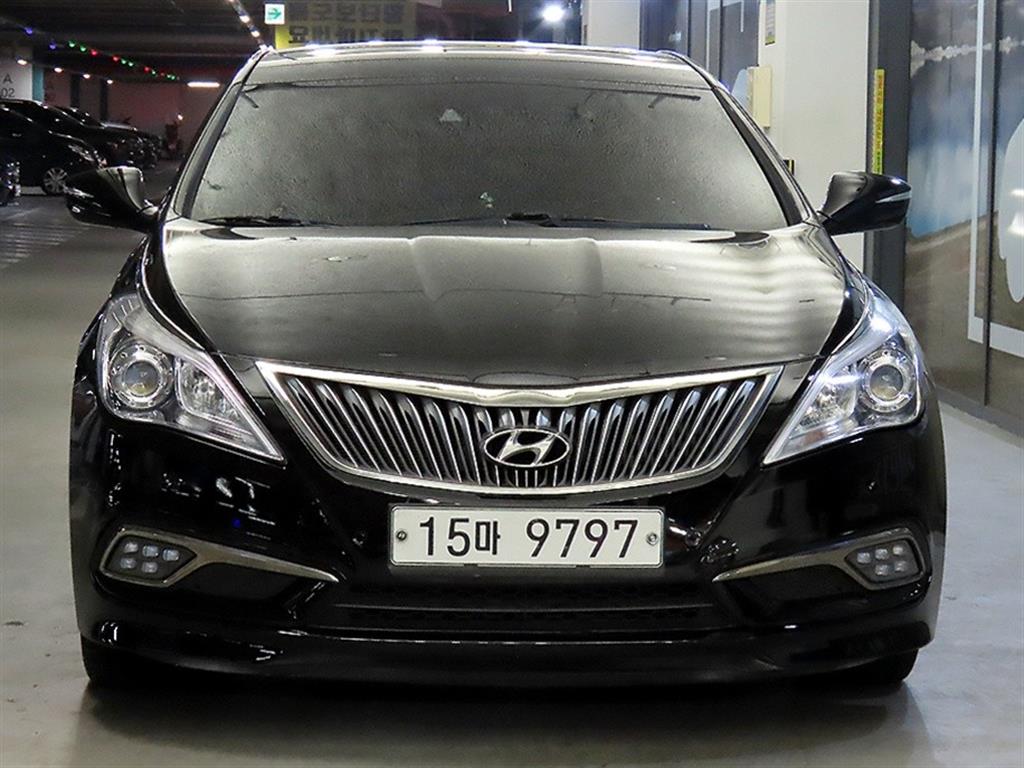 HYUNDAI Grandeur - Vista 2