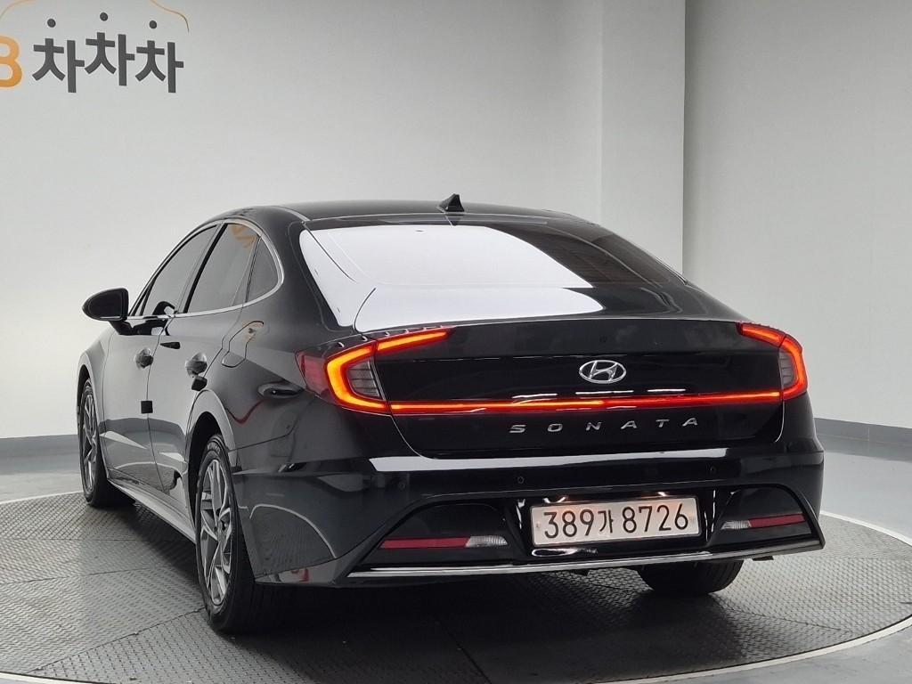 HYUNDAI Sonata - Vista 2