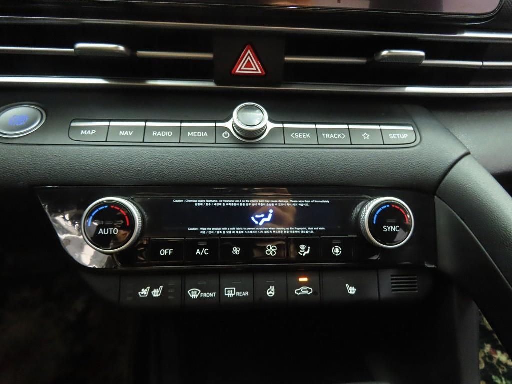 HYUNDAI Avante - Vista 12