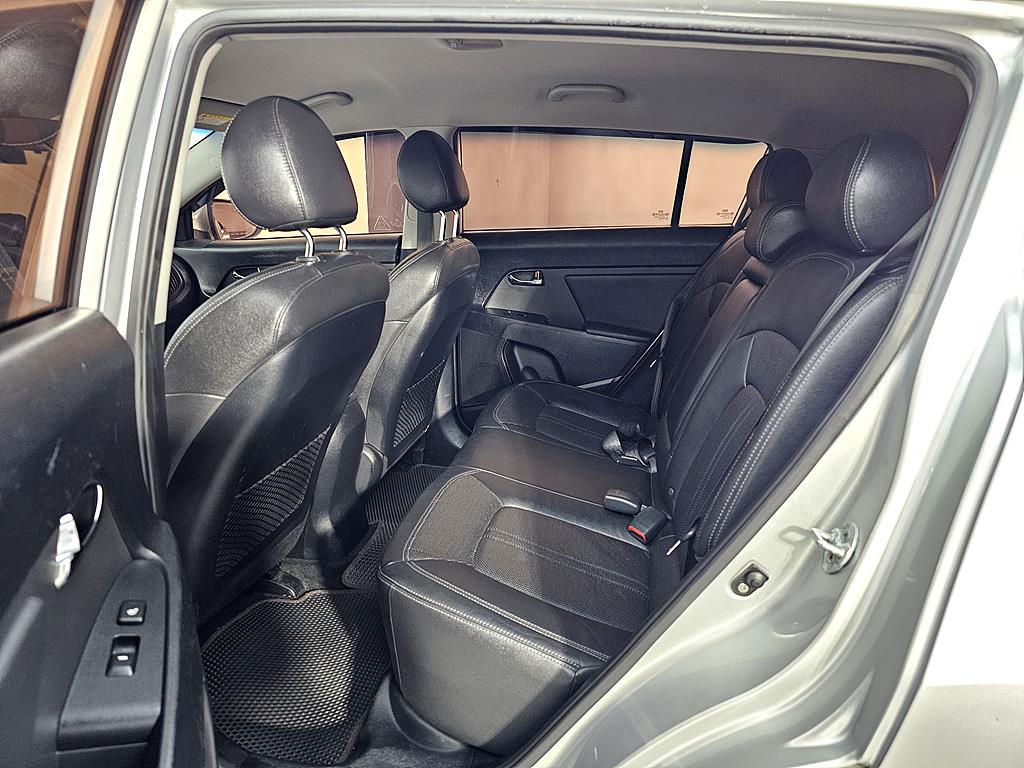 KIA Sportage - Vista 9