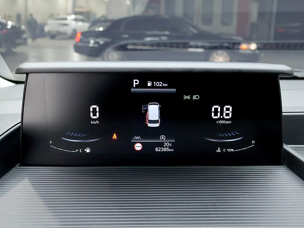 HYUNDAI Staria - Vista 11