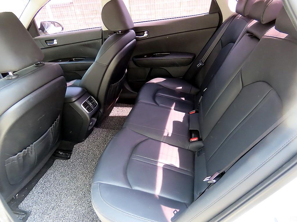KIA K5 - Vista 6