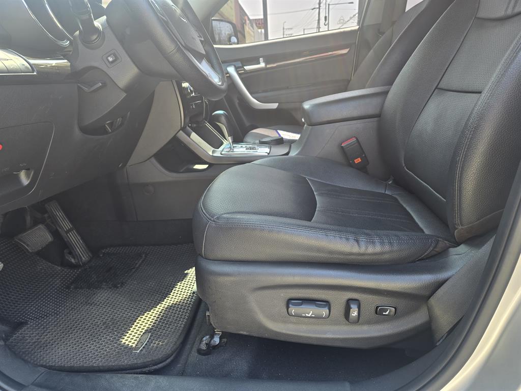 KIA Sorento 2012 Gris - Importación desde Corea - HF Imports Iquique - Foto 18