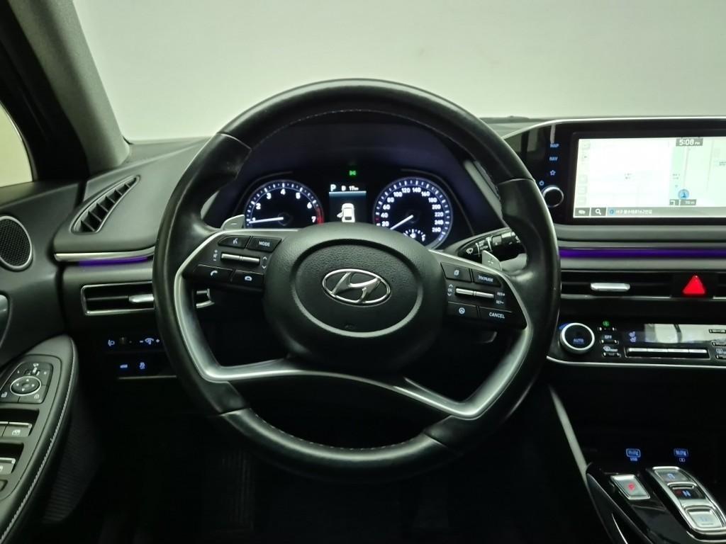 HYUNDAI Sonata - Vista 9