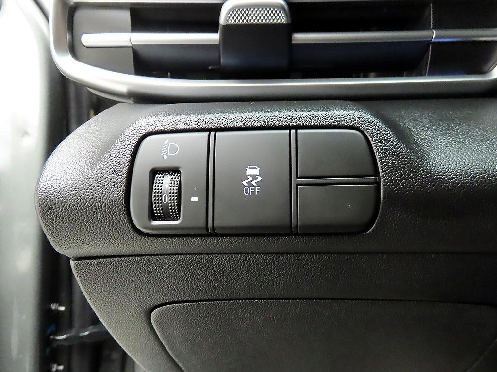 HYUNDAI Avante - Vista 12
