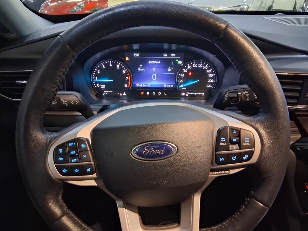 Ford Explorer - Vista 9