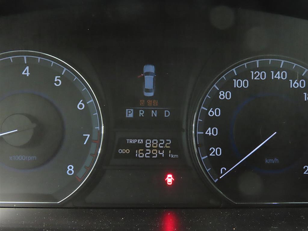 HYUNDAI Equus - Vista 9