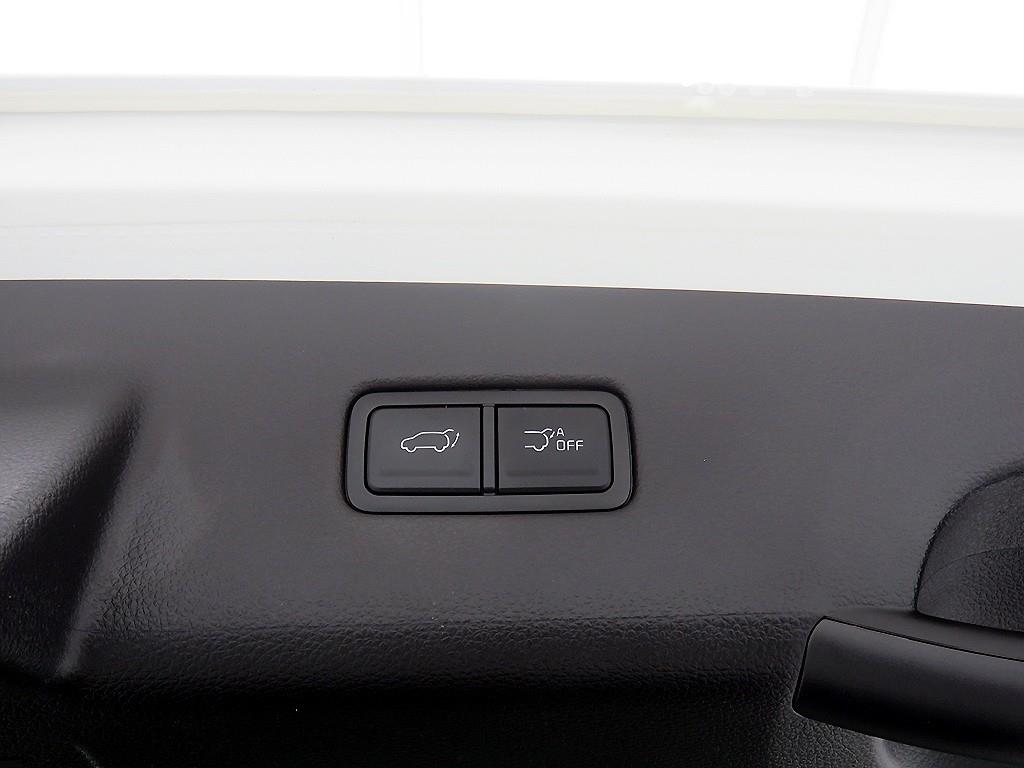 KIA Carnival - Vista 6