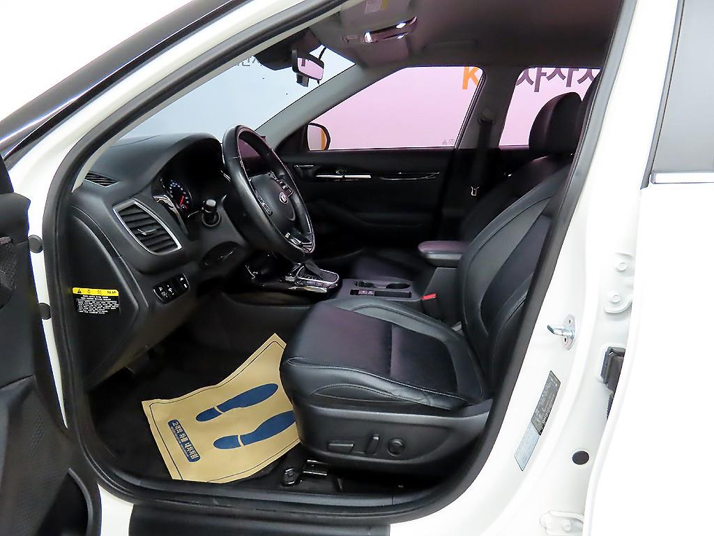 KIA Seltos - Vista 5