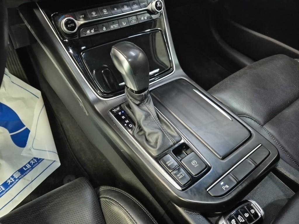 HYUNDAI Grandeur - Vista 8