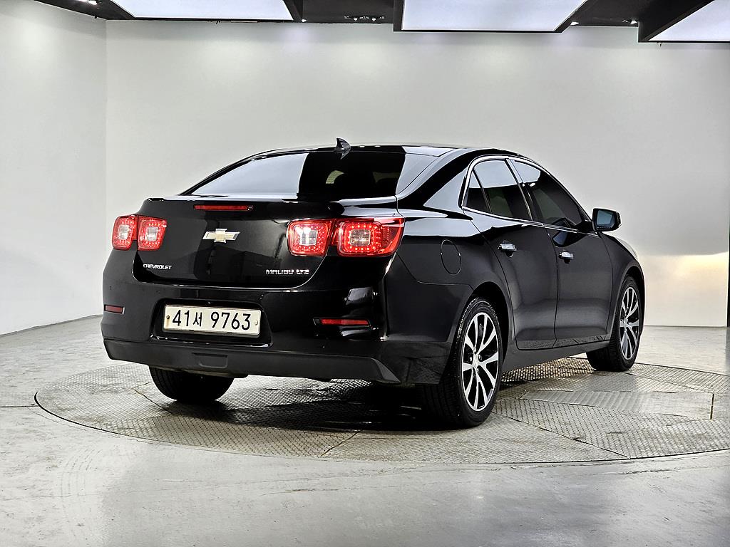 Chevrolet Malibu - Vista 4