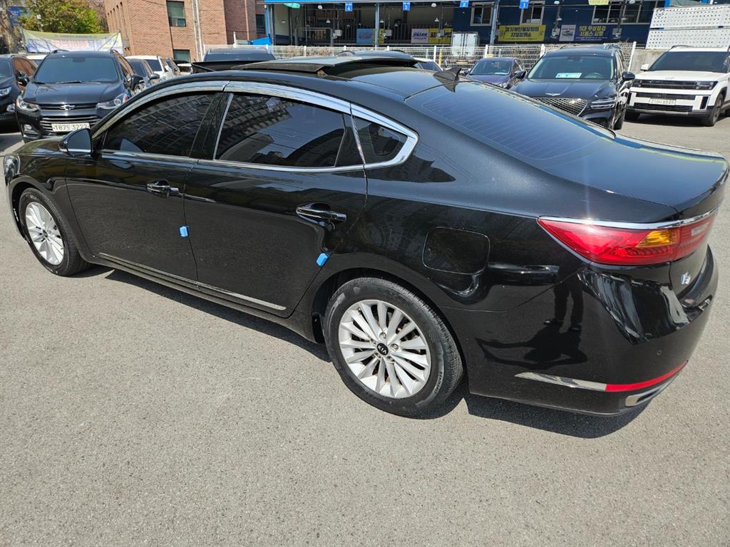 KIA K7 - Vista 5