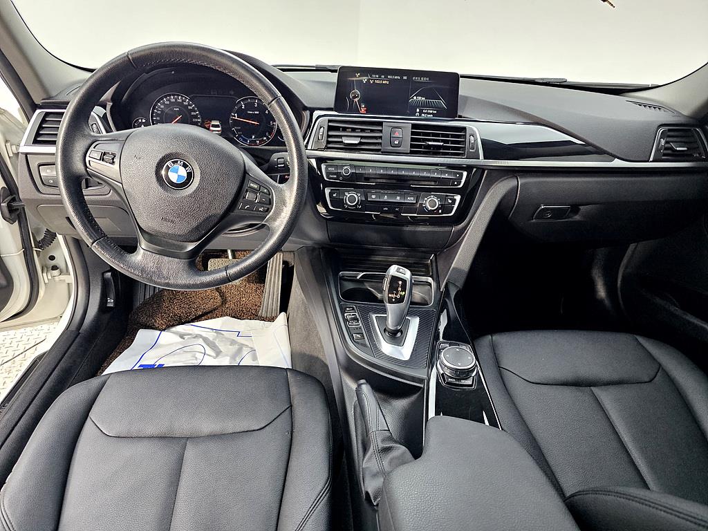 BMW 3 series - Vista 5