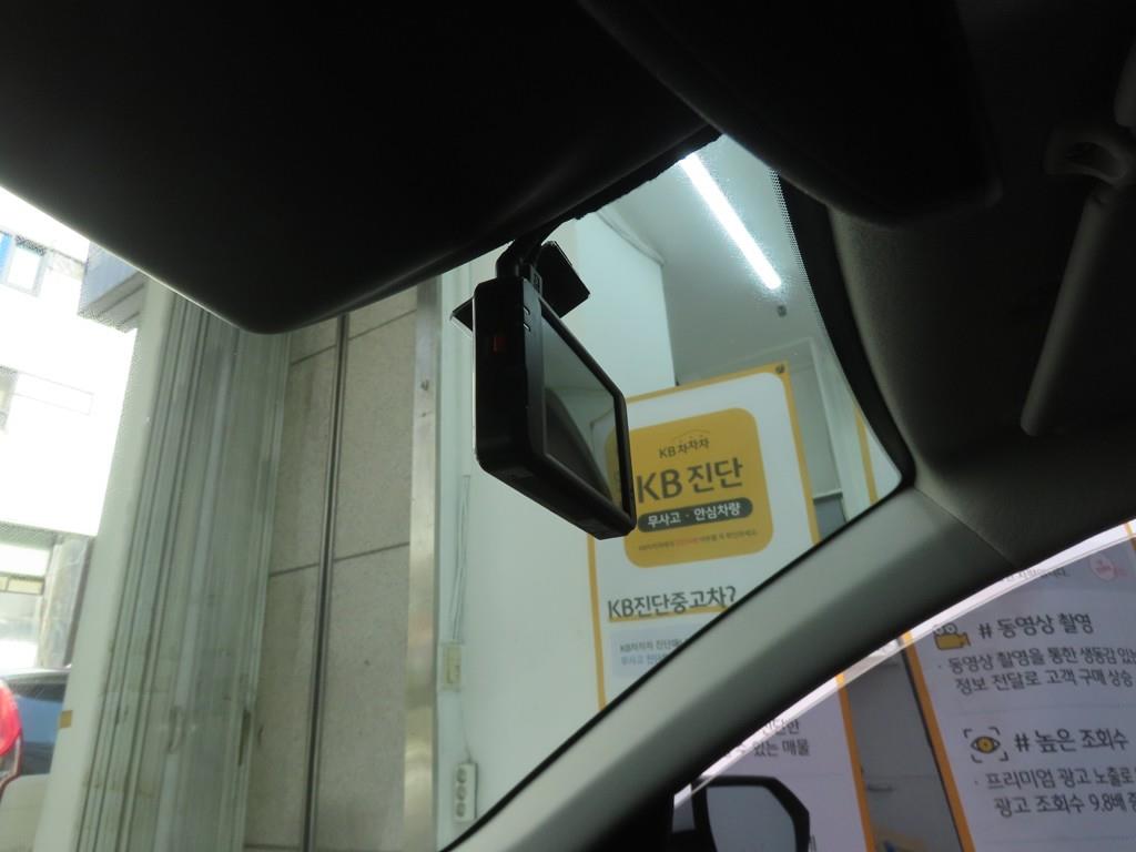 HYUNDAI Avante - Vista 11