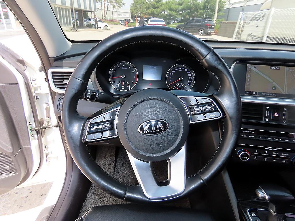 KIA K5 - Vista 8