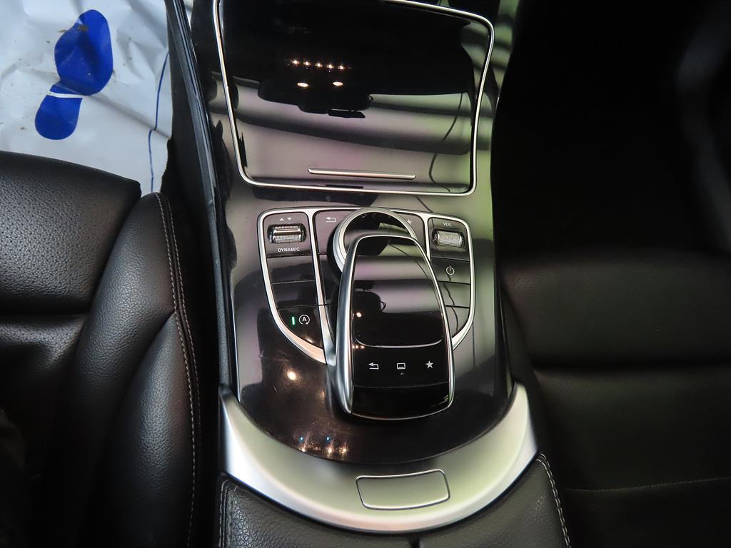 Mercedes Benz C Class - Vista 11