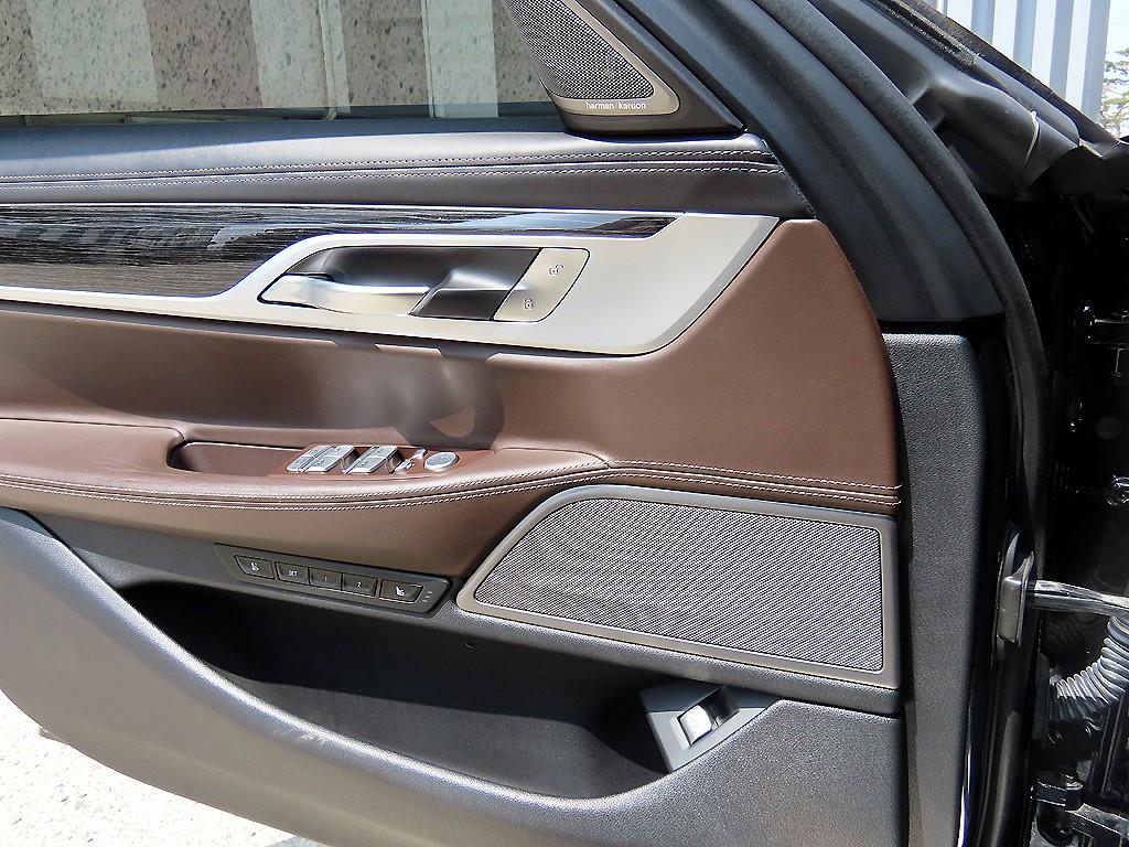 BMW 7 Series - Vista 12