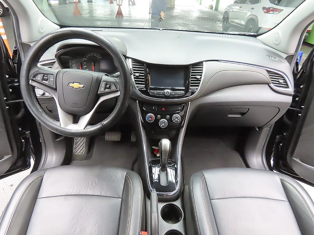 Chevrolet Trax 2018 Negro - Importación desde Corea - HF Imports Iquique - Foto 10