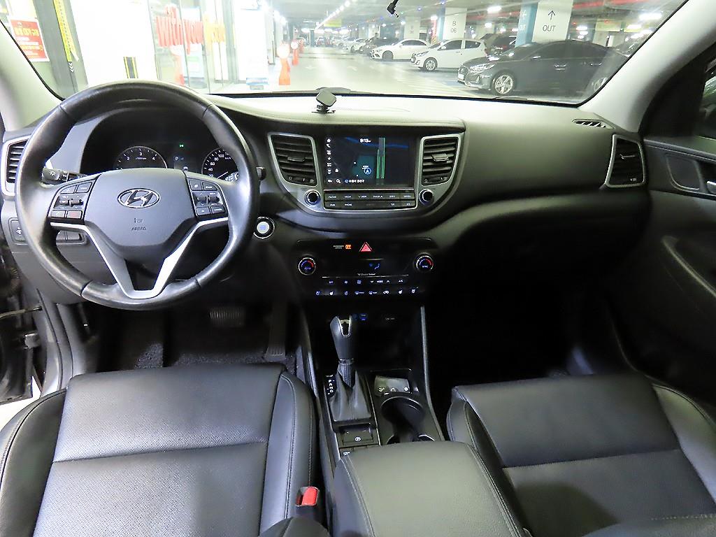 HYUNDAI Tucson - Vista 10