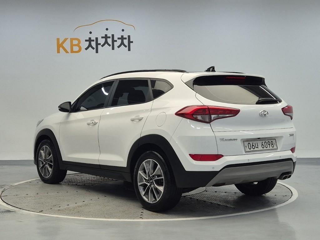 HYUNDAI Tucson - Vista 2